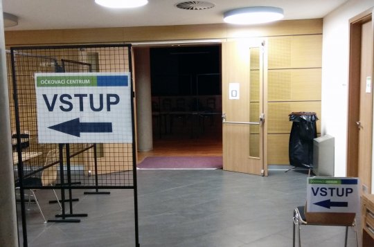 Registrace k očkovaní se zpozdila, ale očkovat se bude podle plánu