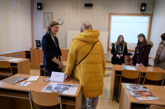 Gymnazisté představili budoucím žákům školu