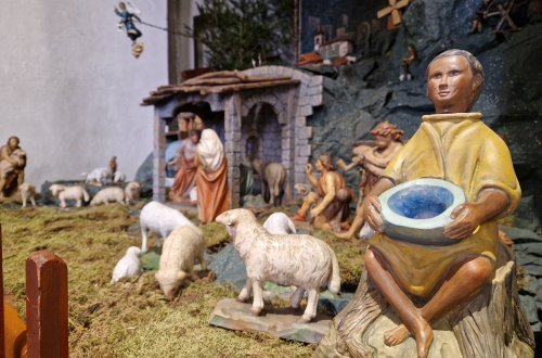 Betlém v kostele má nového černouška