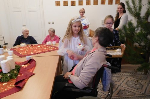 Vánoce spojují generace