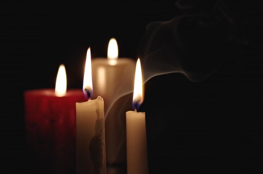 Blíží se den věnovaný památce zesnulých. Buďme na silnicích opatrní a ohleduplní