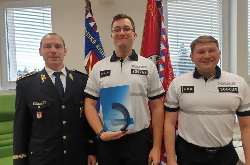 Policista přispěl k záchraně života