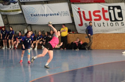 Ženy v regionálním derby nezaváhaly 