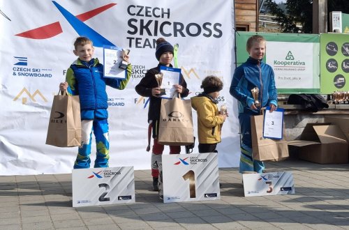 Skicrossařům sezona doma skončila