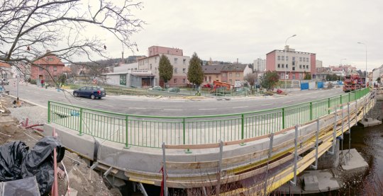 Od 15 hodin se na most vrátí doprava