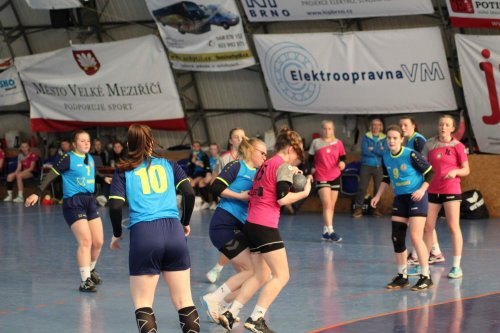 Mladší dorostenky po boji uhájily jarní neporazitelnost   