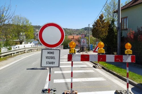 Třebíčská se kvůli vrácení do původní trasy krátce uzavře