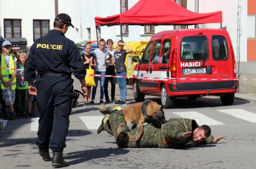 Děti viděly záchranáře v akci