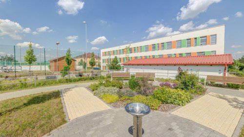 Domov pro seniory zrušil zákaz návštěv, zve na oběd s babičkou