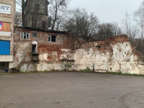 Část torza domu ve Svitu se zbourá