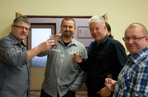 Pořadatelé sbírají vzorky na 14. ročník koštu pálenek