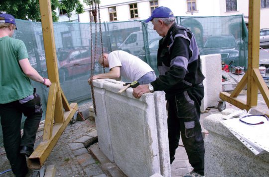 Kašna se stěhuje zpět na náměstí