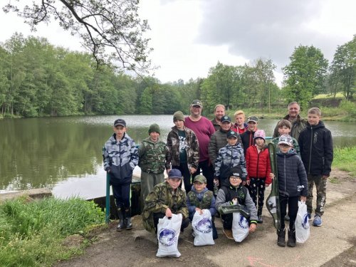 Začínající rybáři lovili na rybníku Lalůvka V.