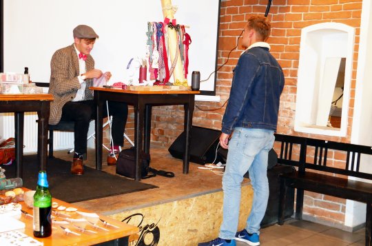 První říjnový víkend se otevřou ateliéry