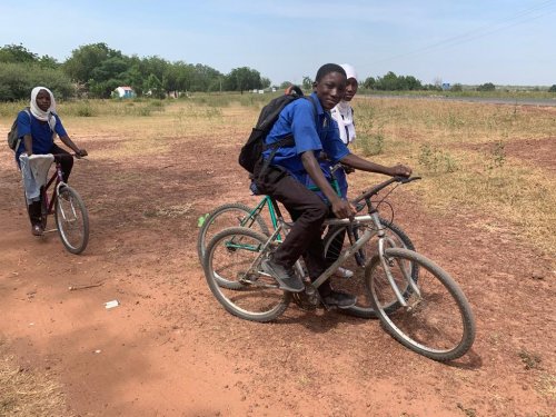 Nepotřebná jízdní kola mohou lidé poslat do Afriky