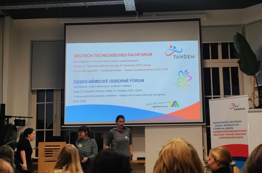 Udržitelnost přes hranice: mládež v jednom fóru