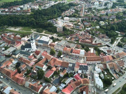 Velké Meziříčí bude mít nový parkovací systém ve středu města