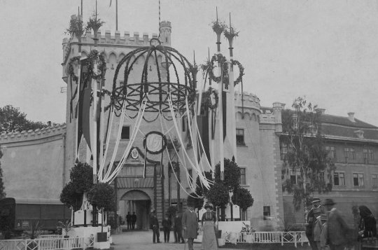 Seriál ze zámku: Císařské manévry