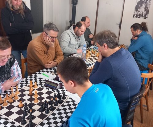 V boji s B-týmem Náměště naši šachisté neuspěli