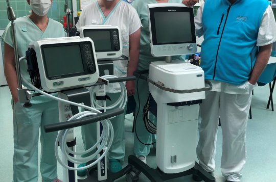 Díky dárcům jsme pořídili třetí nový plicní ventilátor