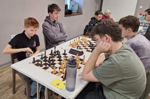 Soutěže šachových družstev pokračovaly druhým kolem