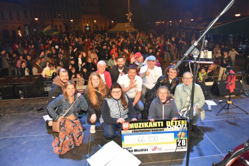 Koncert má několik rozměrů, říká Radovan Hajný za organizátory akce Muzikanti dětem