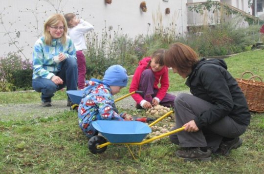V balinském ekocentru oslavili úrodu