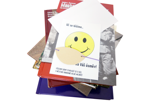 Knihovna dál půjčuje, a k tomu zvládá revizi