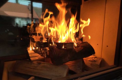 Nikdo mi nebude radit, jak mám rozdělat oheň