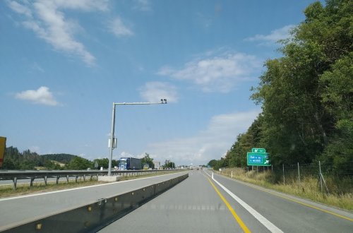 Radary úsekového měření ve směru na Prahu jsou již v provozu