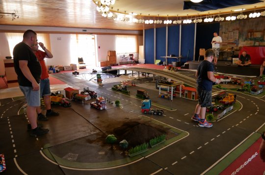 Víkend přinese sportovní klání, koncerty i modelářský svět