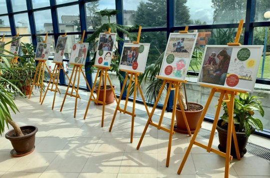 Andělé bez křídel, tento název nese výstava v novoměstské nemocnici