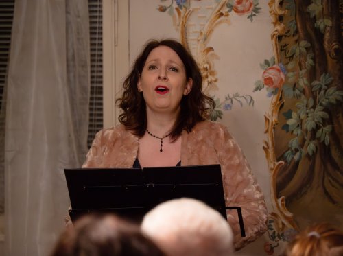 Zámeckou jídelnou zněly adventní písně