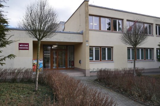 Hledá se dodavatel pro knihovnu