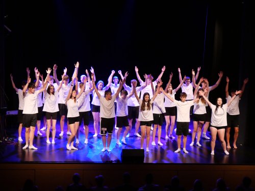 Deváťáci vyletěli z lavic základní školy