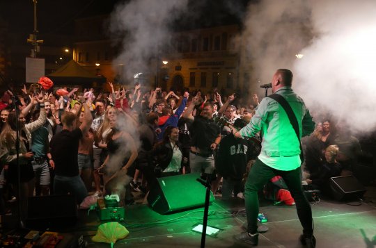 Tisíce lidí navštívily pouťové slavnosti