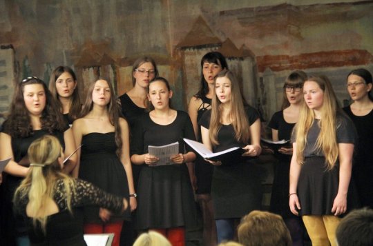 Pěvecký sbor gymnázia nabídl klasiku i pop