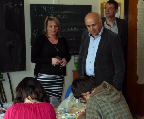 Senátor František Bradáč navštívil základní školu v Bíteši