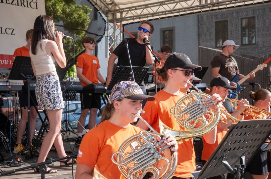 Kulturní léto tradičně zahájila zuška