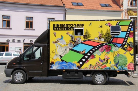 Kinematograf vybral v Meziříčí 16.381 korun na Konto Bariéry