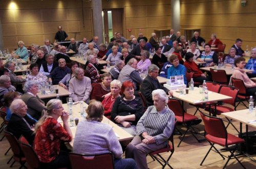 Senioři z Kablovky mají předvánoční setkání