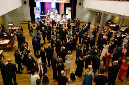 Městský ples otevřel novou taneční sezonu