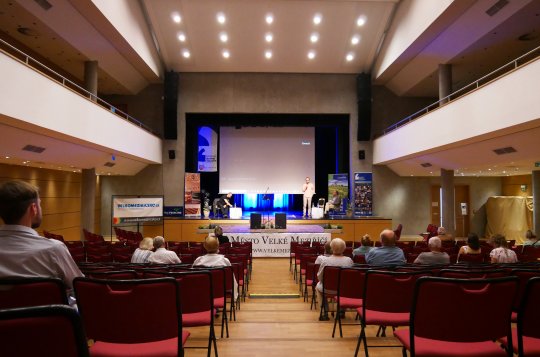 Filozofické přednášky otevřely témata genetiky, bioterorismu a sucha