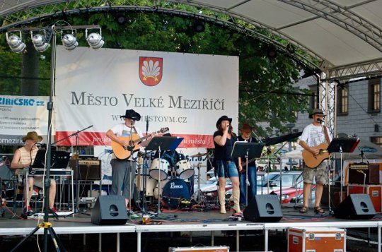 Stetson, Pohledy a Humpolecký dixieland zahrají tento víkend