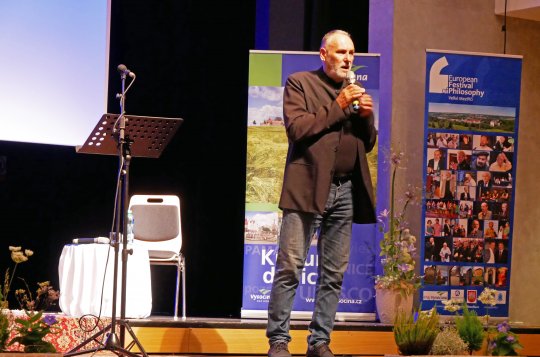 Festival filozofie zahájily debaty o významu veřejného prostoru a hrozbách online světa