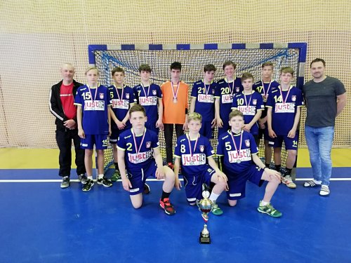 Starší žáci házené obhájili druhé místo v Lize Vysočiny