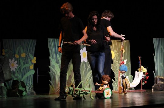 Příběh o Adámkovi zahájil podzimní sezonu loutkových pohádek pro děti