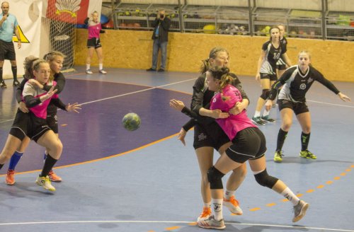 Starší dorostenky nezvládly druhý poločas