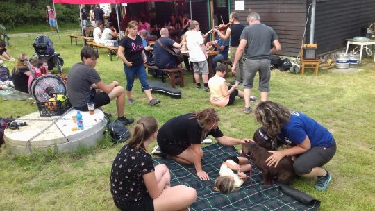 Asociace se setkala u srubu