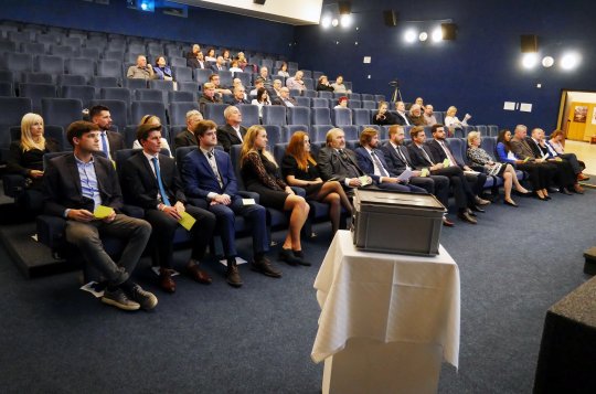 Vedení města chce navýšit odměny radním, zastupitelům a členům výborů a komisí